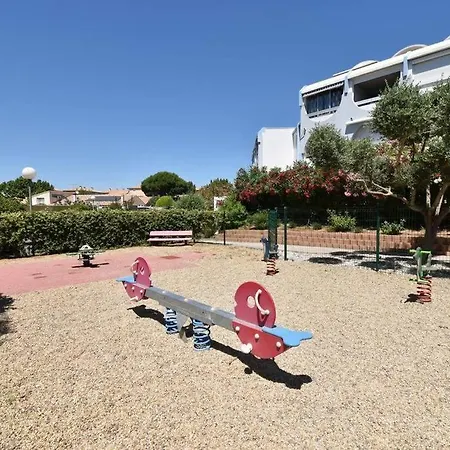 *la Brise Marine*piscine*parking*clim* Apartment Le Grau-du-Roi